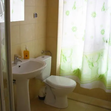 Przy Restauracji Stodola 3*