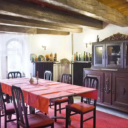 Przy Restauracji Stodola 3*